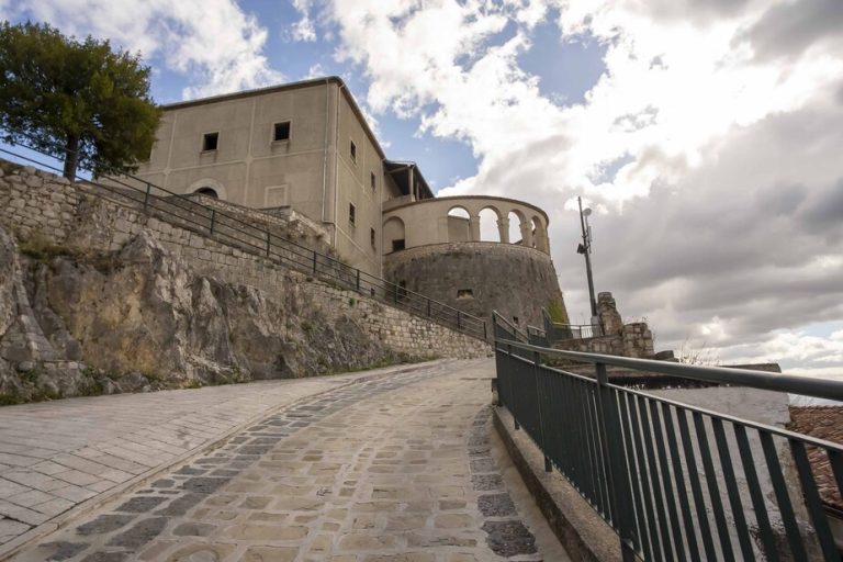 Muro Lucano